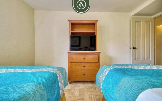 Beachfront 2 BR Condo - Beach - Pools - Tennis