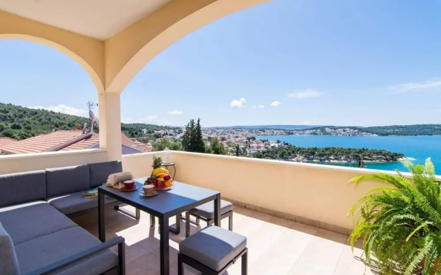 Tom - Panoramic sea View - A1