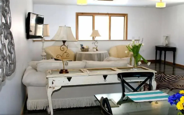The Carriage House