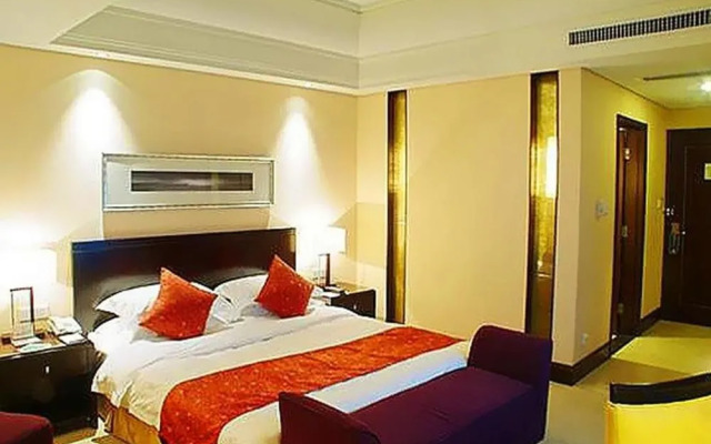 Fengdu Holiday Hotel