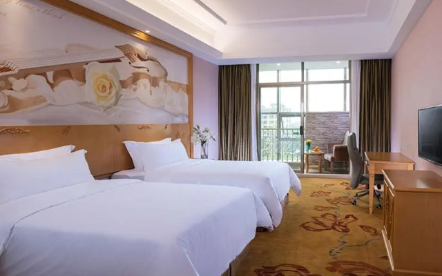 Vienna Hotel Guangzhou Conghua Water Conservancy College Jinhuicity