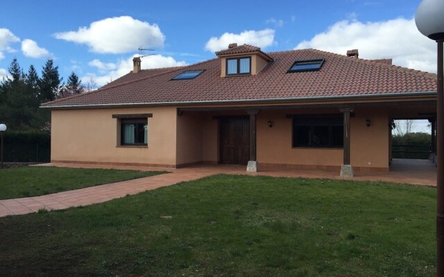 Отель Villa El Berrocal вид на фасад