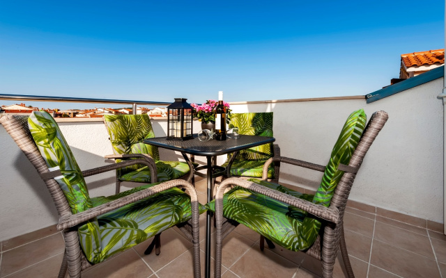 Apartment Marija - 500 m from beach: A2-Treći kat Rovinj, Istria