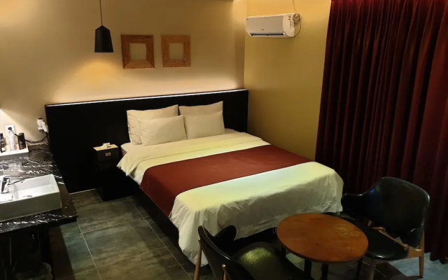 Hotel Bandi