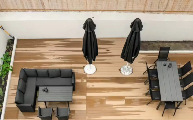 Skiathou 12 Glyfada Residences