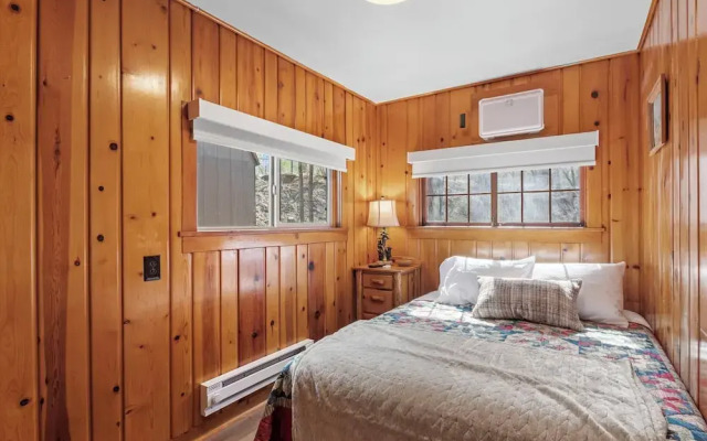 Timber Lodge Cabin 13