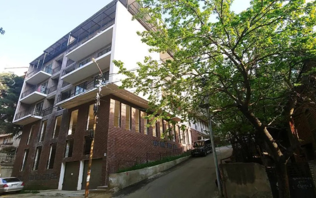 90 Titsian Tabidze Street