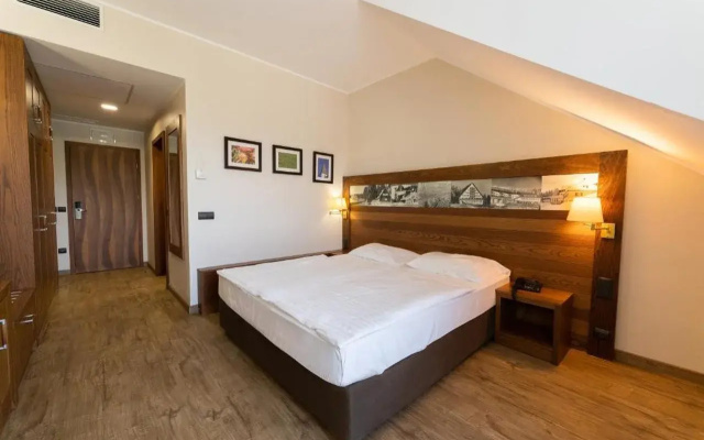 Hotel Arena Annex