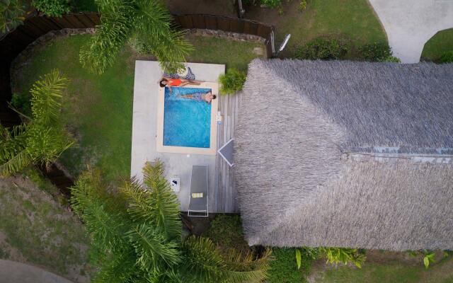 Отель Manava Beach Resort & Spa Moorea Французская Полинезия, Папеэте - отзывы, цены и фото номеров - забронировать отель Manava Beach Resort & Spa Moorea онлайн вид на фасад