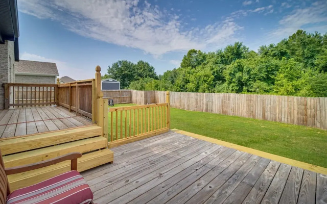 Fayetteville Vacation Rental w/ Deck & Shared Pool