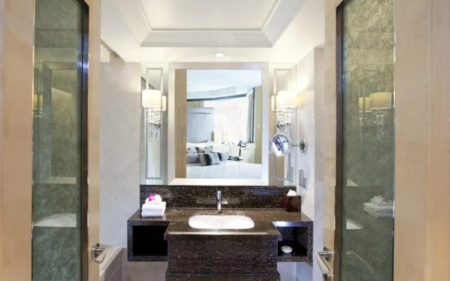 Dorsett Grand Subang