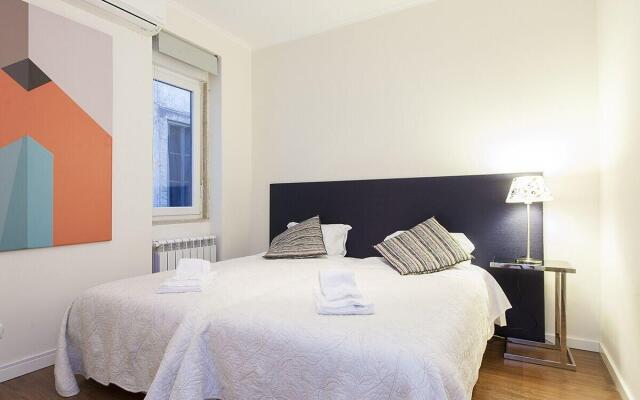 Апартаменты Saldanha Deluxe Apartments | RentExperience Лиссабон комната для гостей