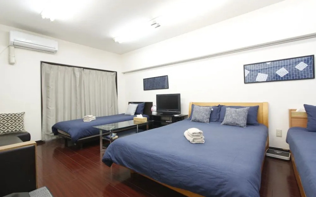 Ko's Apartment, Shibuya Station