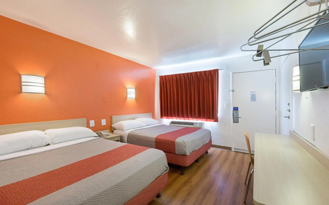 Motel 6 Mcallen, TX