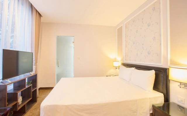 Dinh Ami Hanoi Hotel