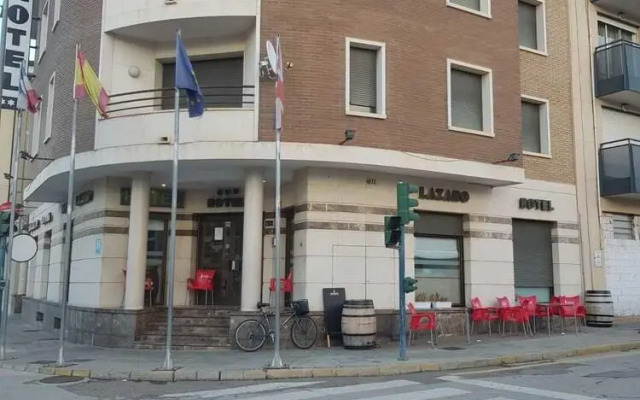 Hotel Lazaro