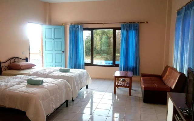 Peace Pool Resort