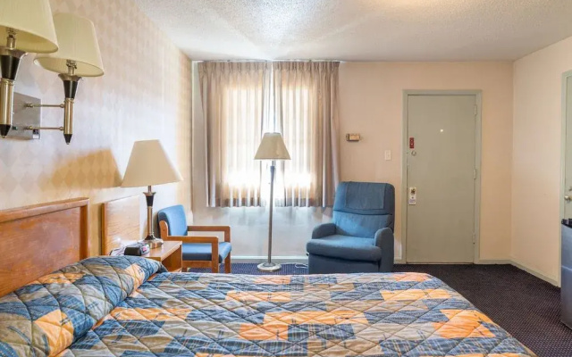 Budget Host Inn