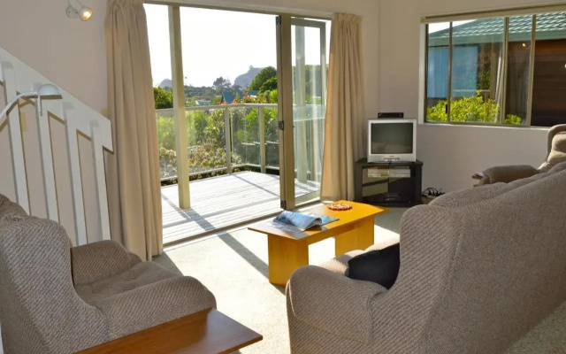 Tiromotu - Hahei Holiday Home