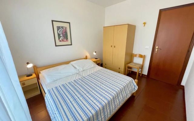 Cozy Flat Near the Beach