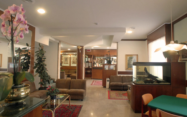 Hotel Iris