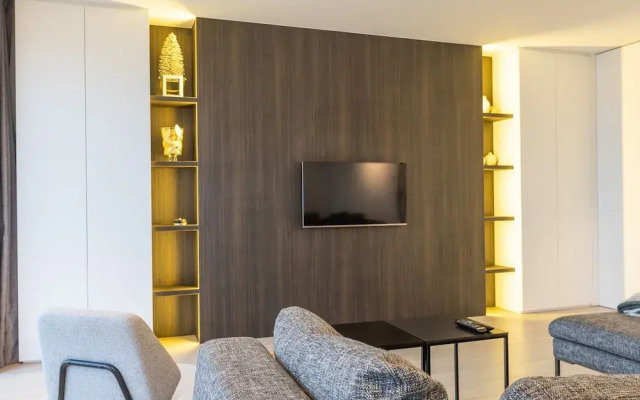 Luxurious Apartment With Stunning sea View