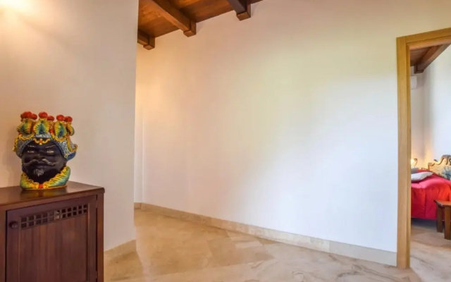 Apartment Near Mount Etna With Hot Tub