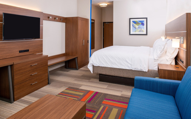 Holiday Inn Express & Suites Gunnison by IHG