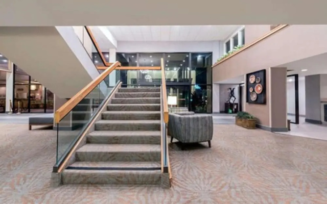 Holiday Inn Civic Center Laredo