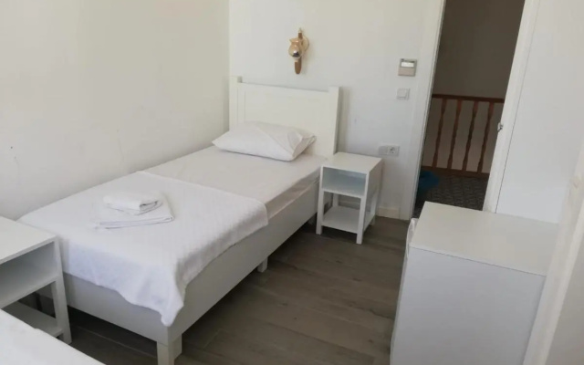 Troas Ada Hotel