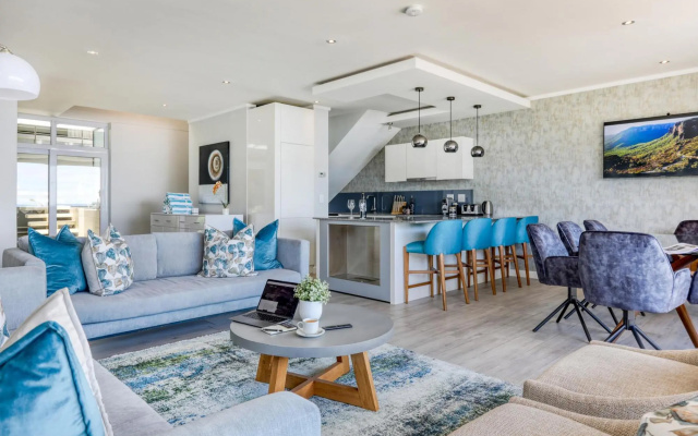 Houghton Villa - Camps Bay