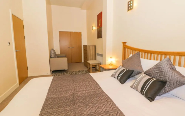 Apartment 6