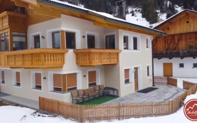 Apartments Oberhollenzer