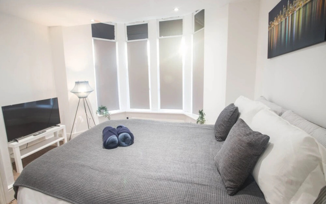 Short Stay Bristol - Stapleton 1 Apartment