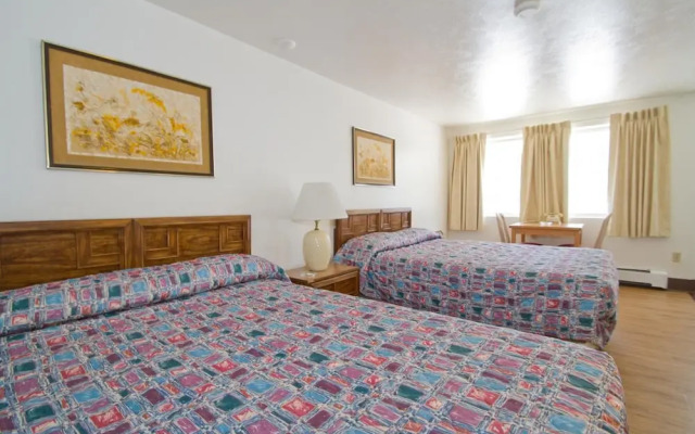 Brooks Street Motor Inn