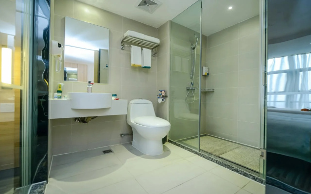 City Comfort Inn
