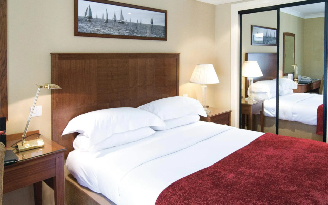 Elmers Court Hotel