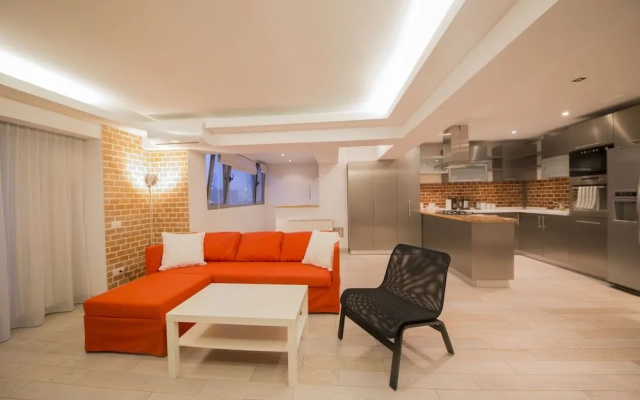 Unirii Center Apartments by Olala Homes