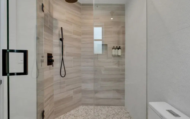 The St Laurent Social Club & Guest Rooms