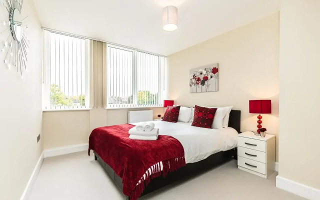 Harrow-on-the-Hill Apartments By Flying Butler