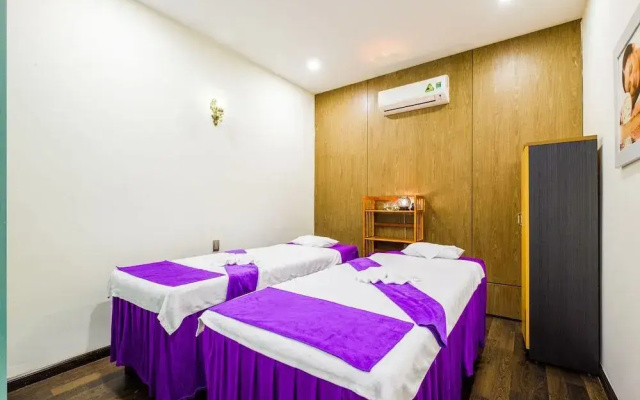 OYO 122 GIC Land Hotel