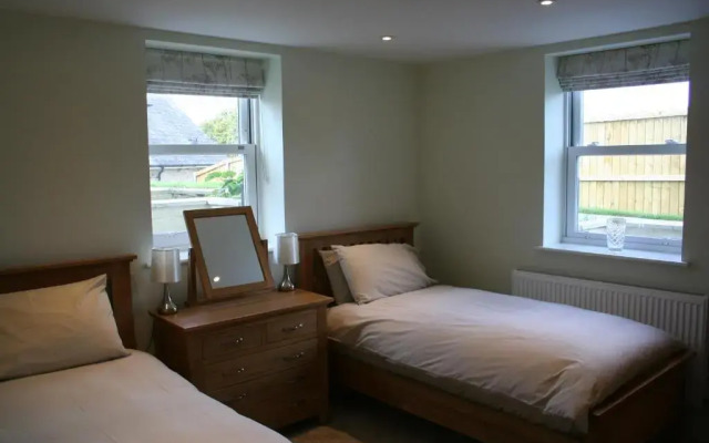 Highlands Apartment 5