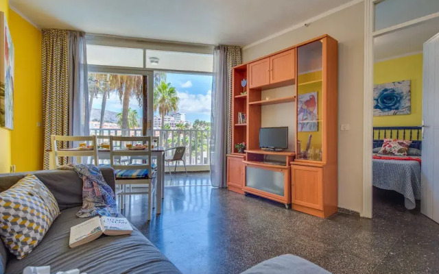 Y2F. Apartment with Pool View and next to the Beach!