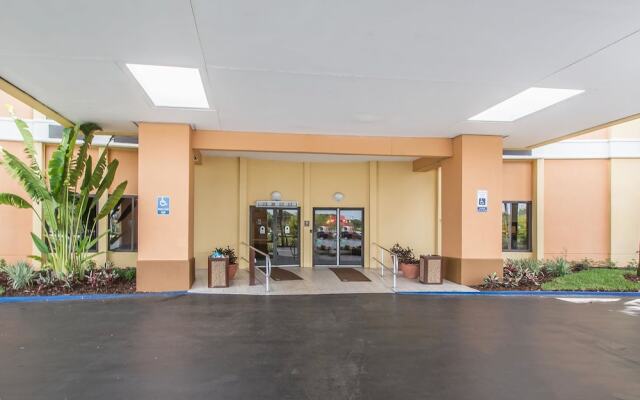 Comfort Inn Maingate In Kissimmee United States Of America From