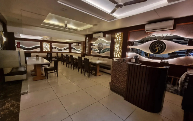 Hotel Vitthal International