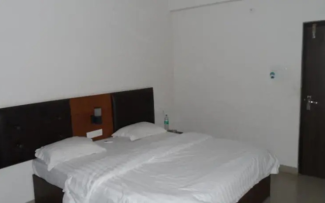 Shade Premium Suites