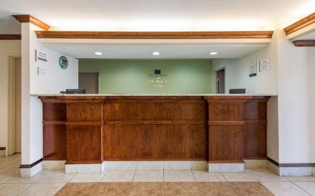 Quality Inn & Suites Clayton, NM