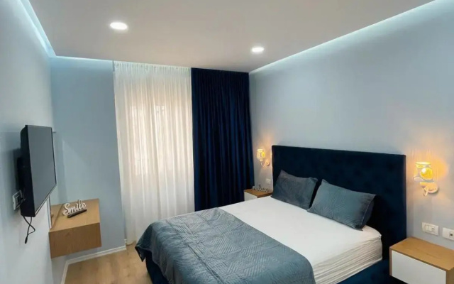 Franci's apartment