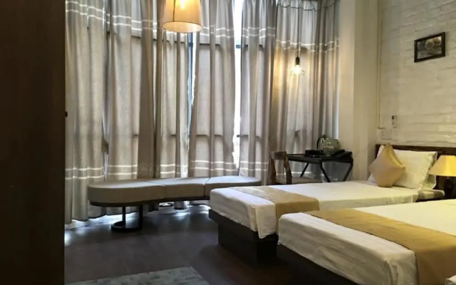 Luxury Backpakers Hotel