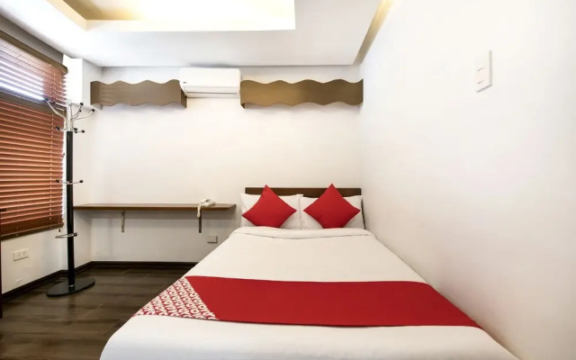 OYO 839 Monte Bianco Boutique Hotel